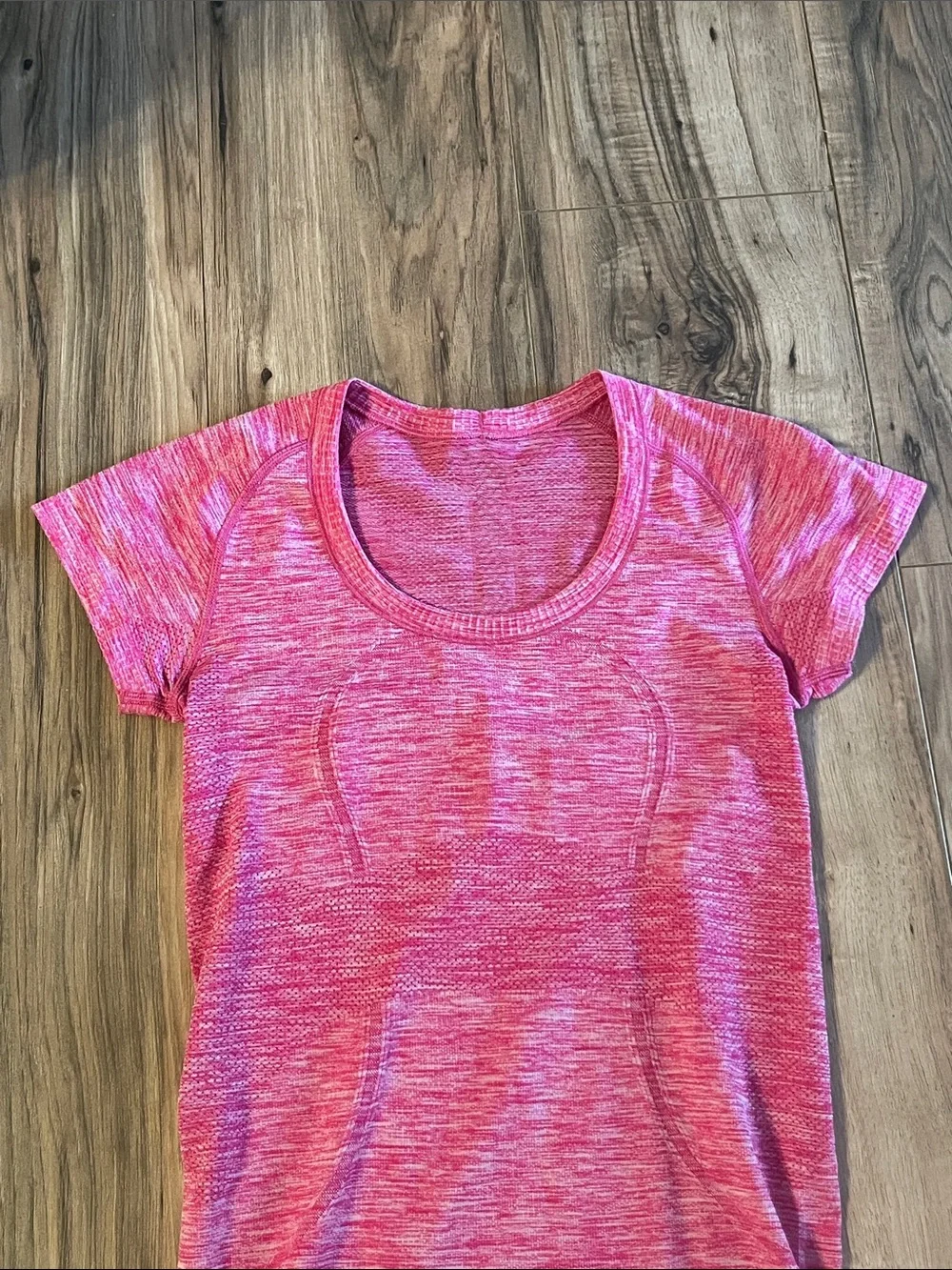 Lululemon Pink Swiftly - Picture 2 of 12